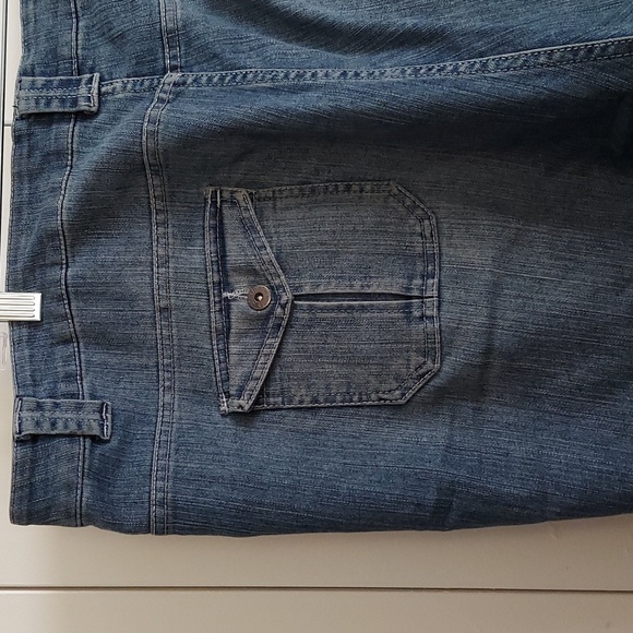 Ashley Stewart Four Pocket Medium Rinse Blue Denim Bermuda Shorts Size 20 - Picture 12 of 16